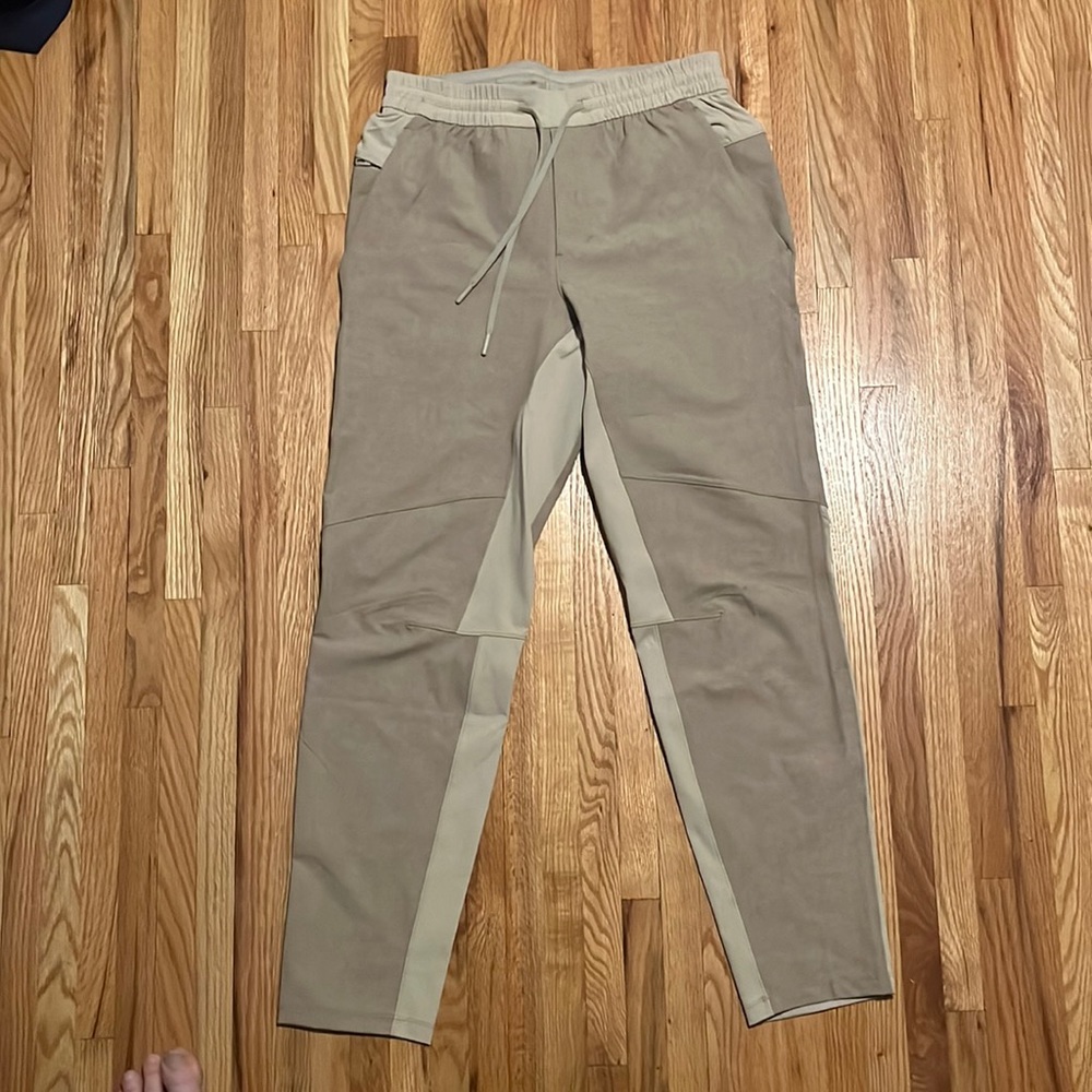 Lululemon License to Train pant